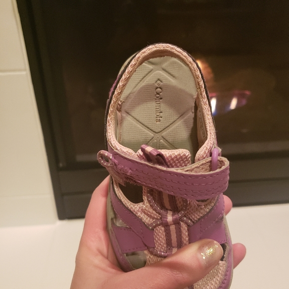Columbia girl sandals size 10 toddler - Picture 3 of 8